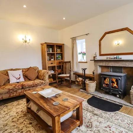 Holiday home Anglers Barn